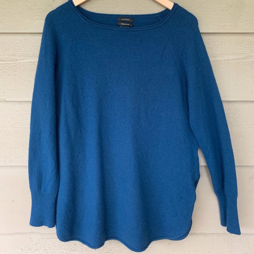 SOLD!! Blue Cashmere Halogen Sweater- Womens XL